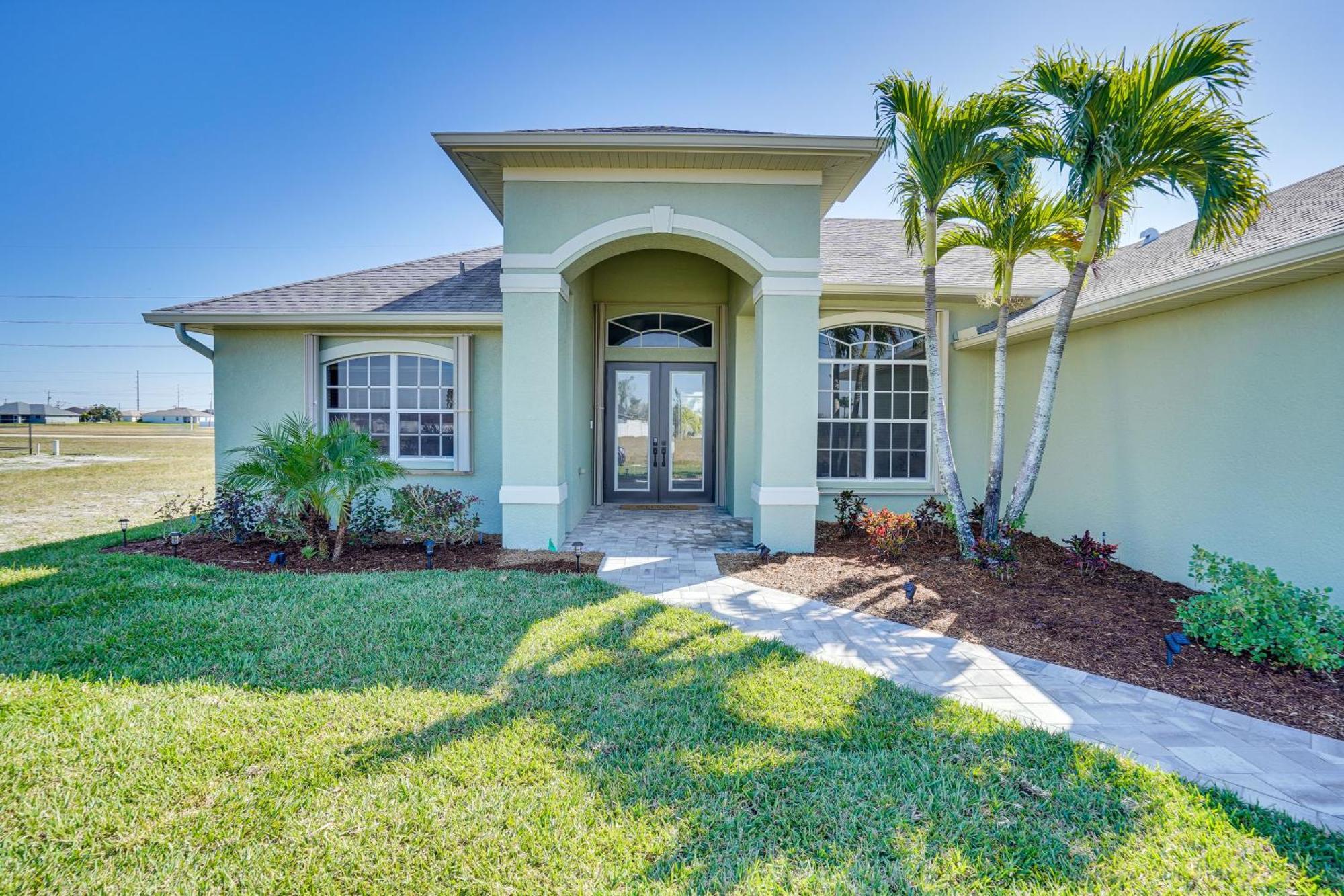 Sun-Kissed Cape Coral House With Private Pool Villa North Fort Myers Exterior photo