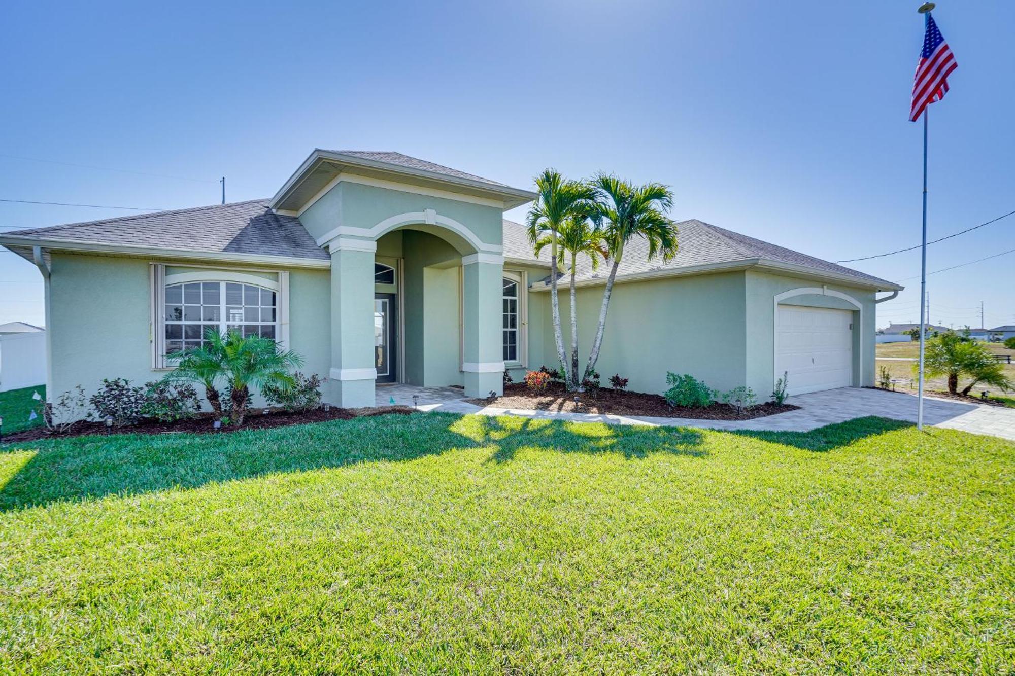 Sun-Kissed Cape Coral House With Private Pool Villa North Fort Myers Exterior photo